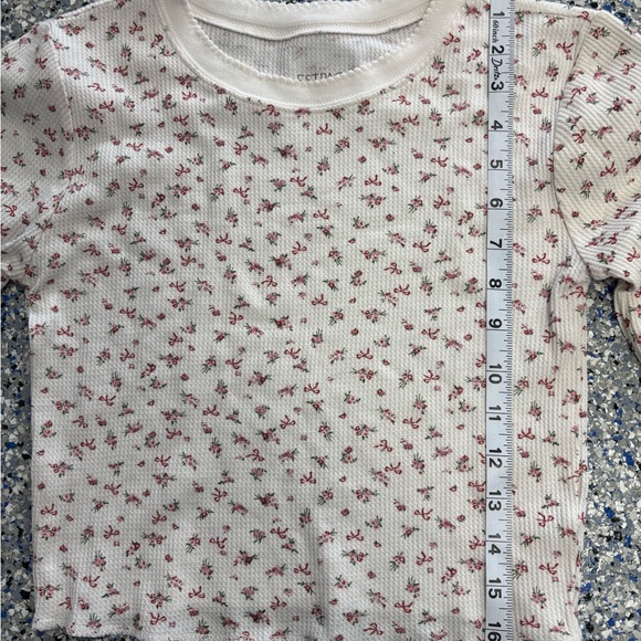 PacSun White and Red Floral Long Sleeve Tee - Picture 6 of 7